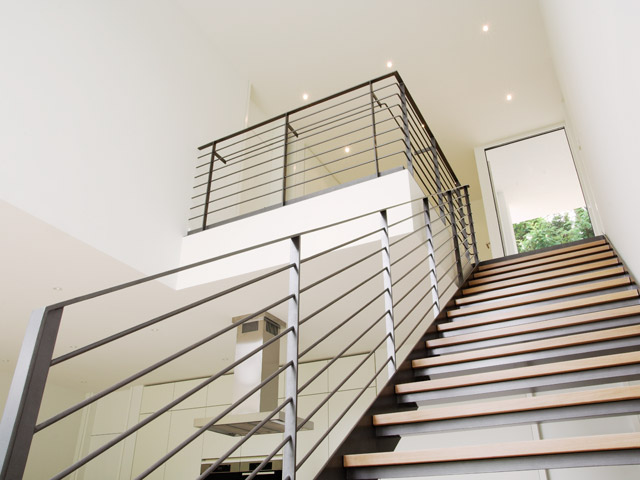 Referenz - Wohnhaus in Niederbayern, Innenansicht Treppe